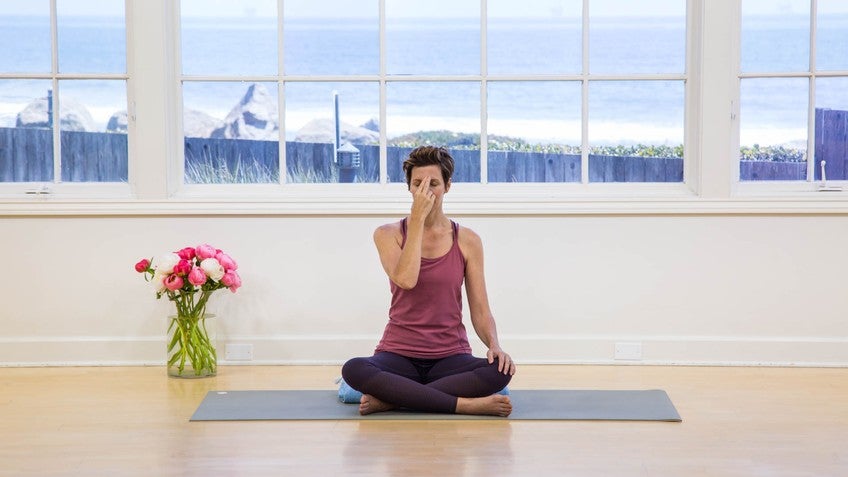 Hướng dẫn cách hít thở trong yoga